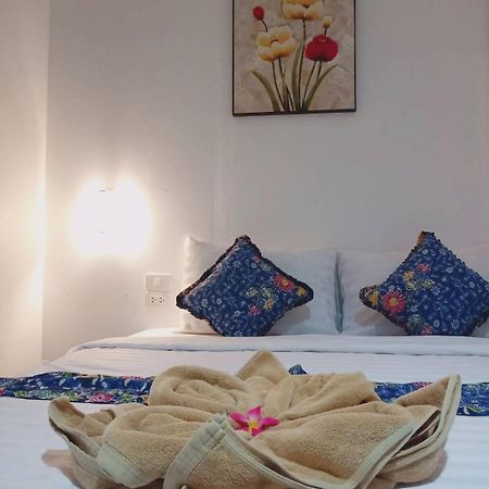 Decho Hostel Koh Lipe Buitenkant foto
