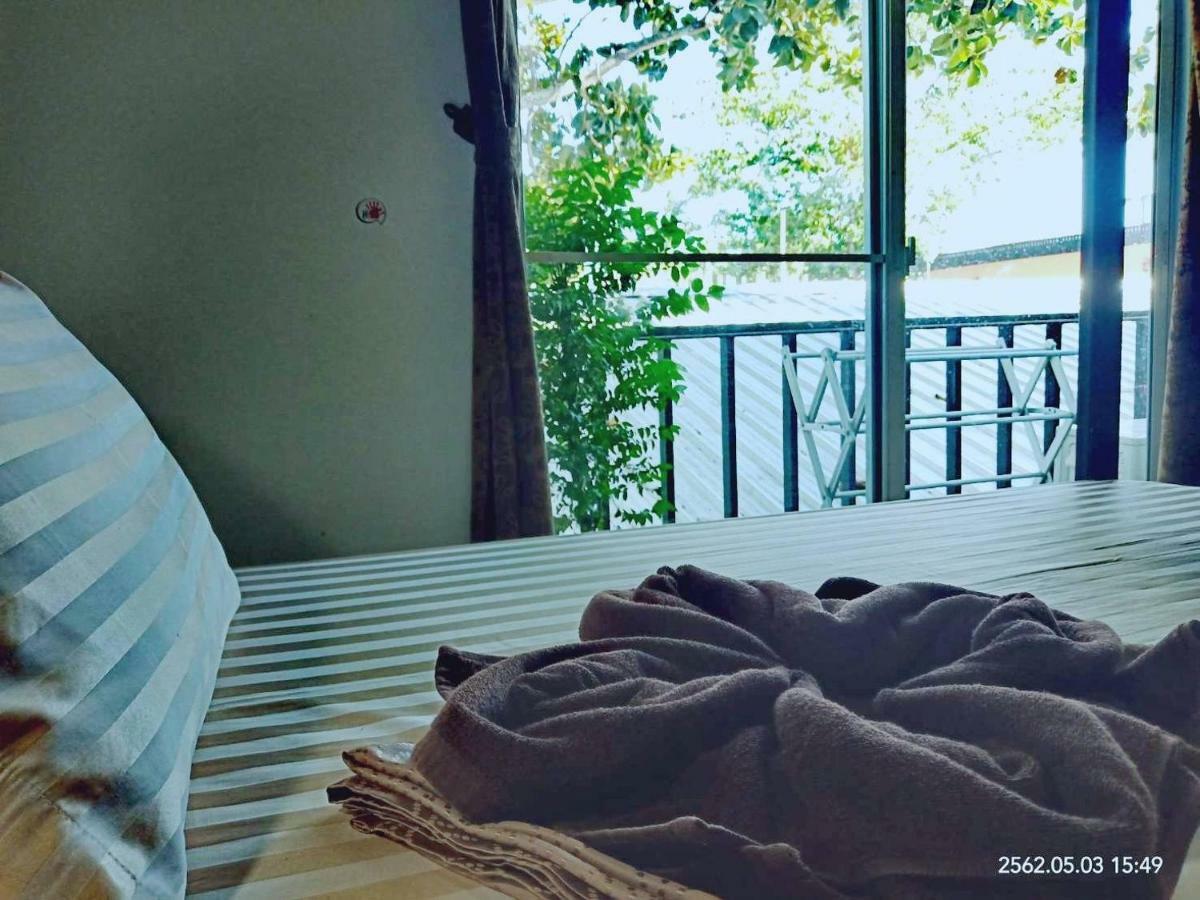 Decho Hostel Koh Lipe Buitenkant foto